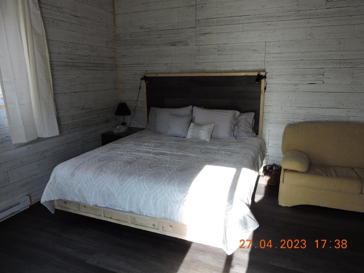 Gite Passion Et Tendresse B&B Shefford Exterior foto