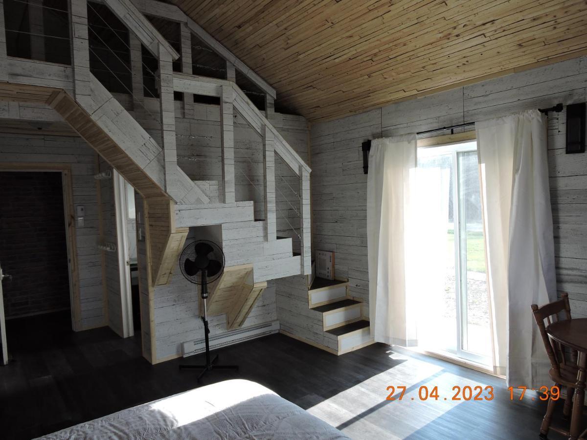 Gite Passion Et Tendresse B&B Shefford Exterior foto