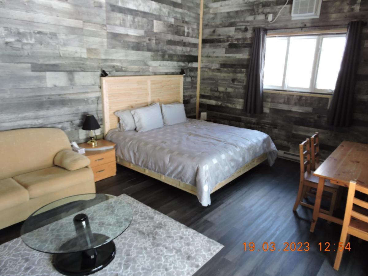 Gite Passion Et Tendresse B&B Shefford Exterior foto