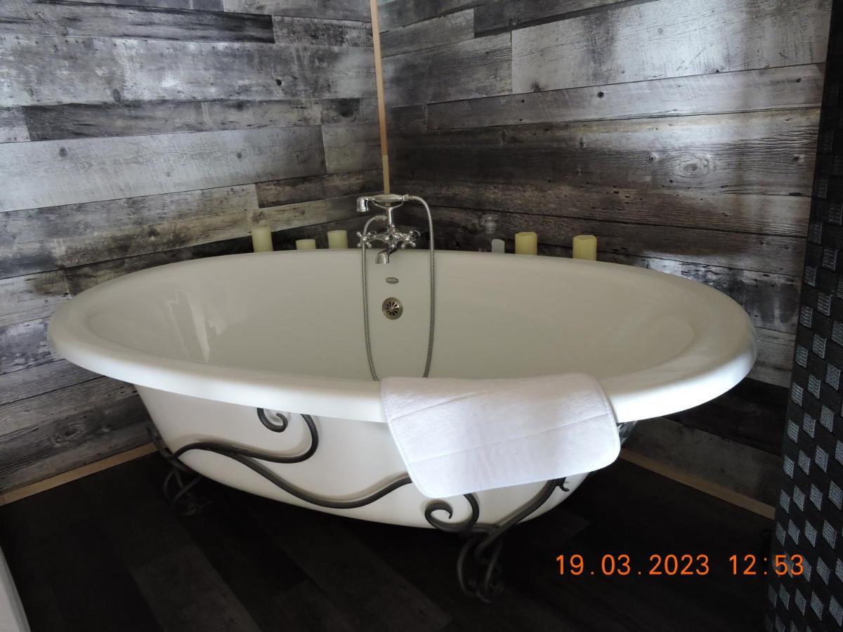 Gite Passion Et Tendresse B&B Shefford Exterior foto