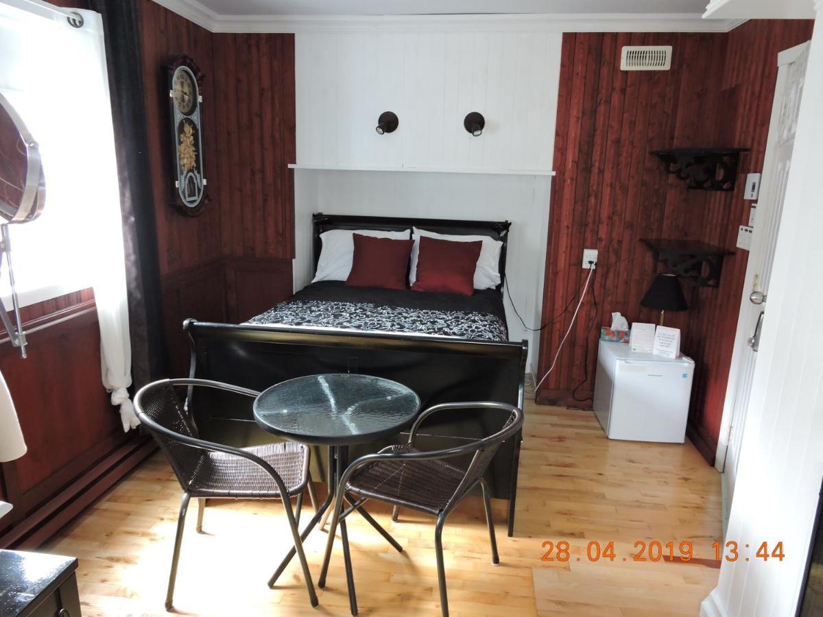 Gite Passion Et Tendresse B&B Shefford Exterior foto