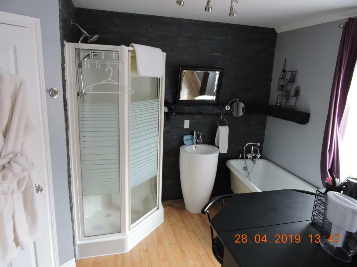 Gite Passion Et Tendresse B&B Shefford Exterior foto