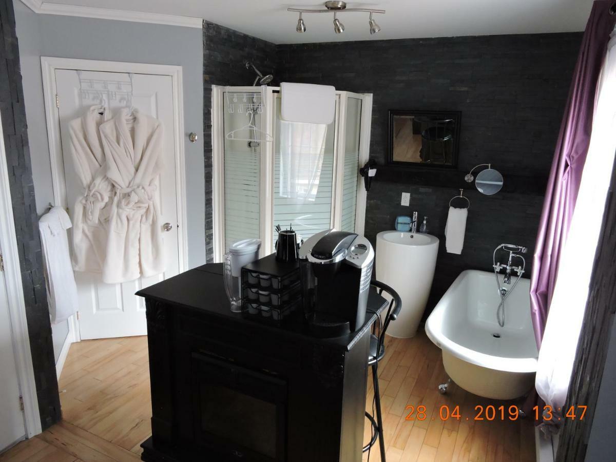 Gite Passion Et Tendresse B&B Shefford Exterior foto