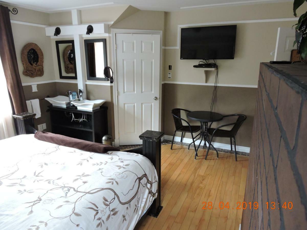 Gite Passion Et Tendresse B&B Shefford Exterior foto